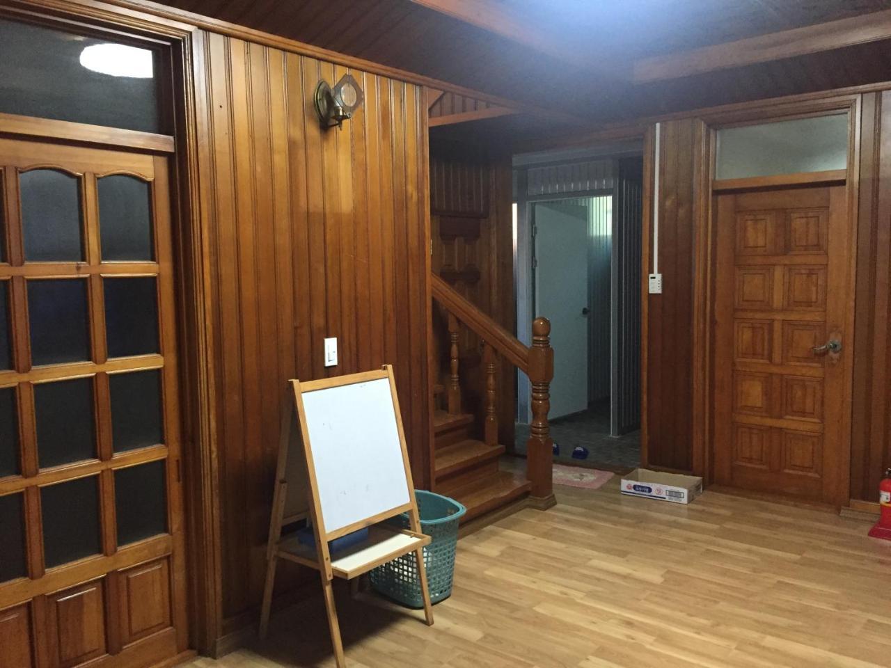 Jeju Guesthouse Екстер'єр фото